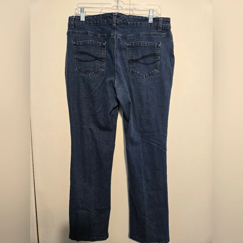 Relativity Classic‎ Blue Women's Straight Leg Jeans- Size 16 Short
